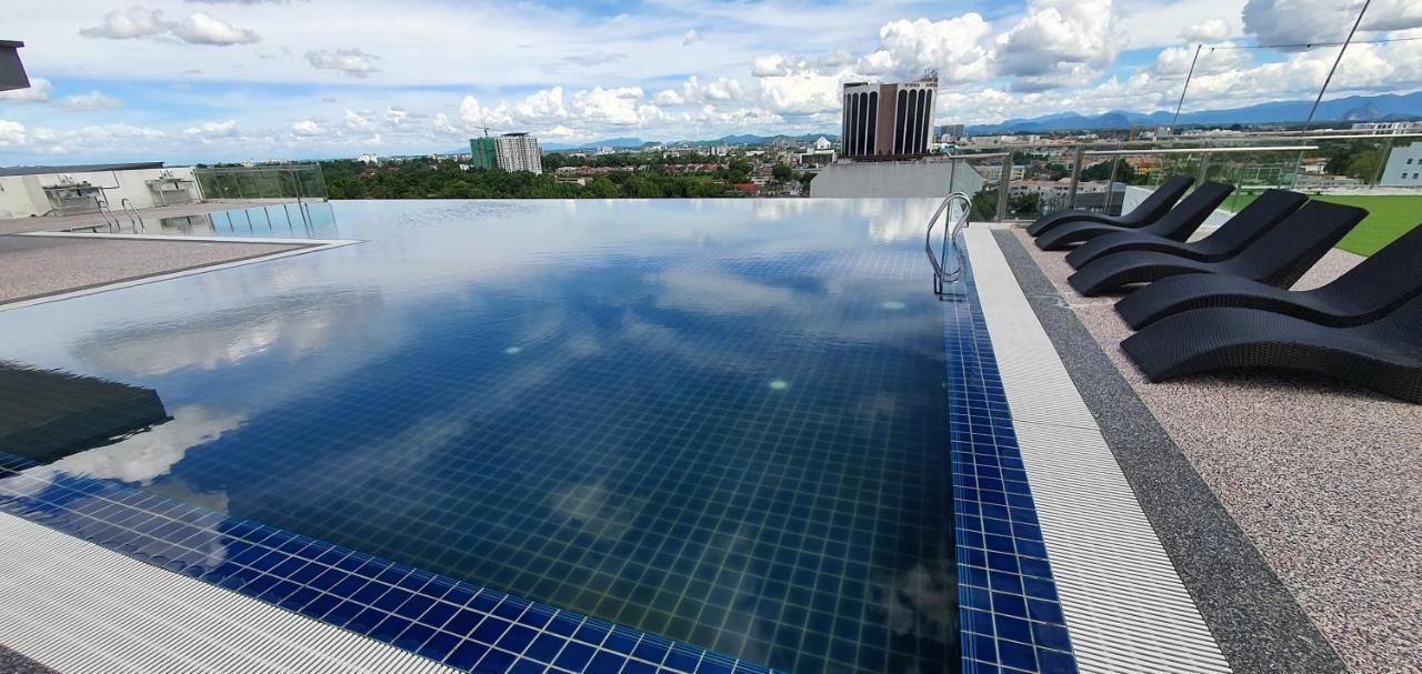 Kozi Square New Sgh Cozy Home 8A Kuching Bagian luar foto